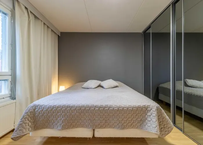 Only 9 Mins From The Airport 74,5 M2 With Free Parking & Beds For 7 * هلسنكي